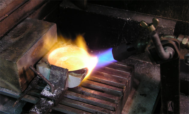 Županska veriga - priprava materiala, topljenje srebra